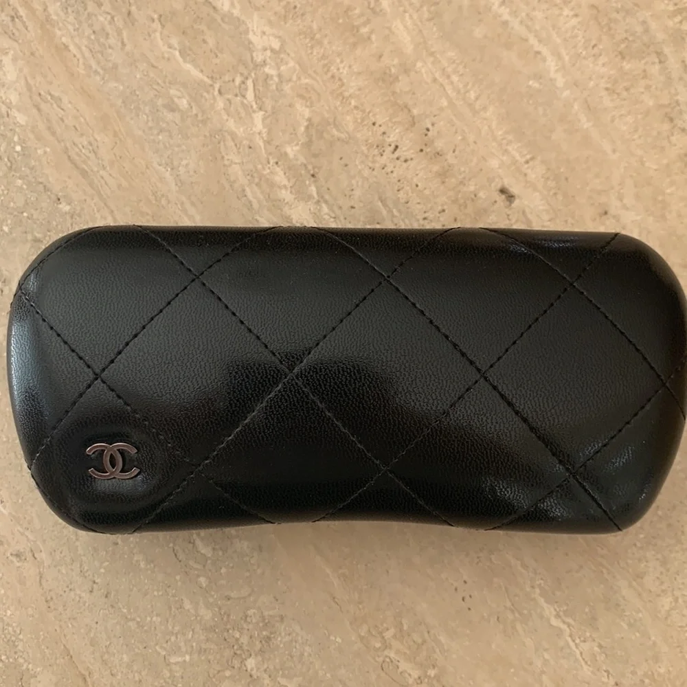 Chanel sunglasses women’s - Picture 8 of 10